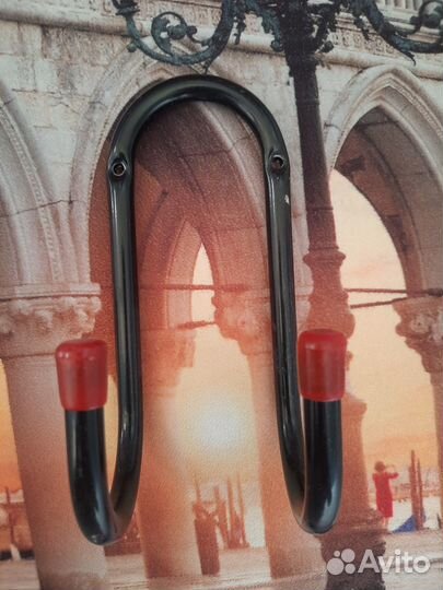 Настенный держатель для велосипеда