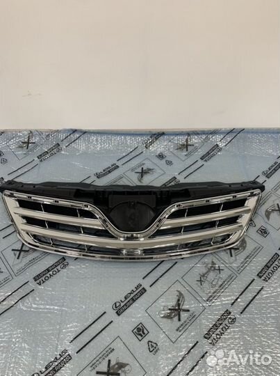 Решетка радиатора Toyota Corolla 150