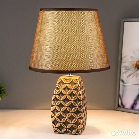 Лампа настольная 16445/1WT E14 40вт бронза 22х22х3