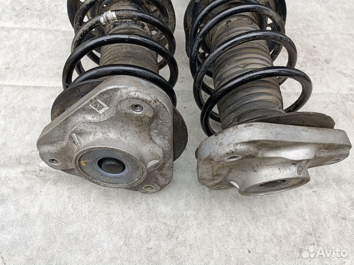 Стойки передние Mercedes E 212 W212 задний привод