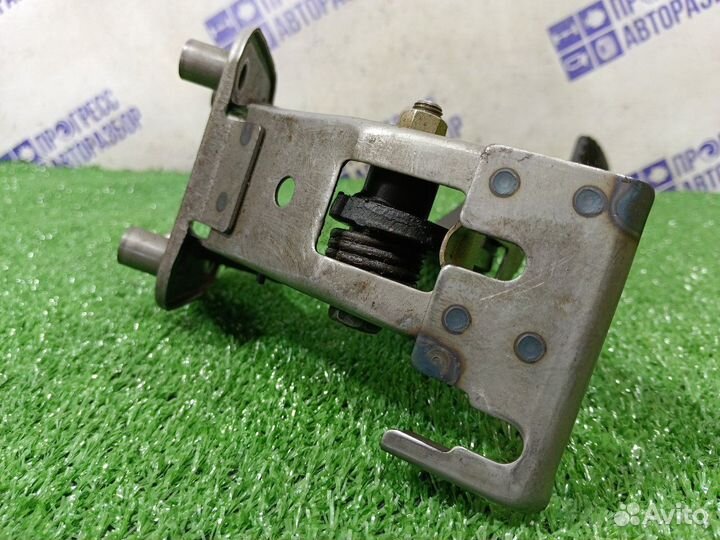 Педаль тормоза Kia Sorento внедорожник 2.5 D4CB