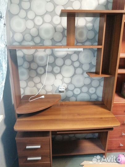 Компьютерный стол