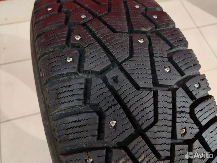 Pirelli Ice Zero 215/65 R16 102T