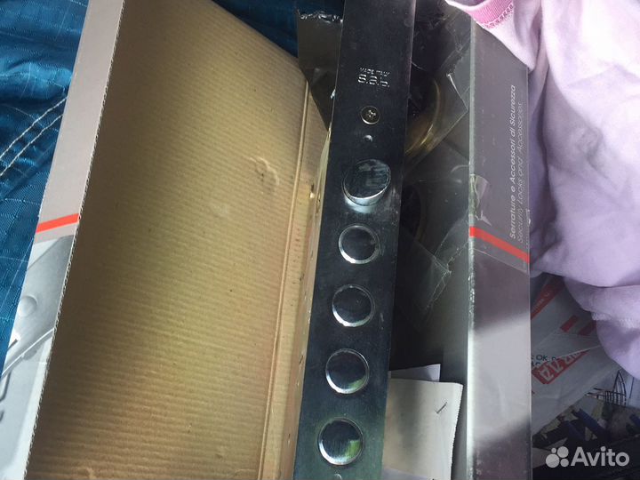 Замок врезной сувальдный Италия