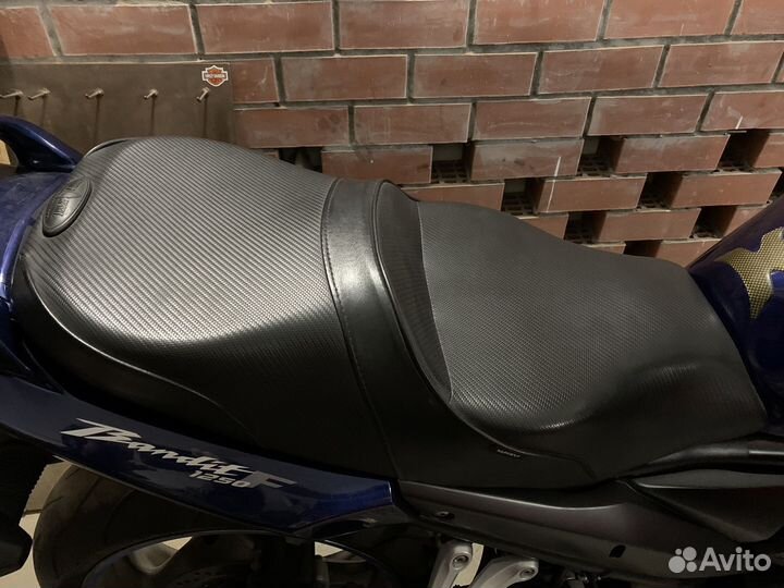 Сидение для мотоцикла Suzuki