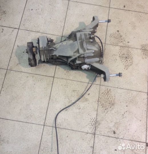 Задний редуктор ML 164, R 251 AMG 63