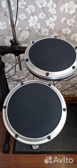 Электронные барабаны Behringer hds110usb