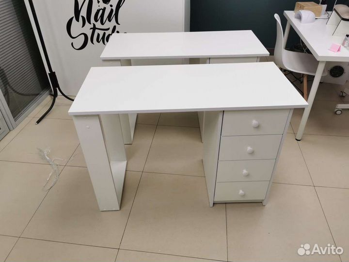 Стол для маникюра