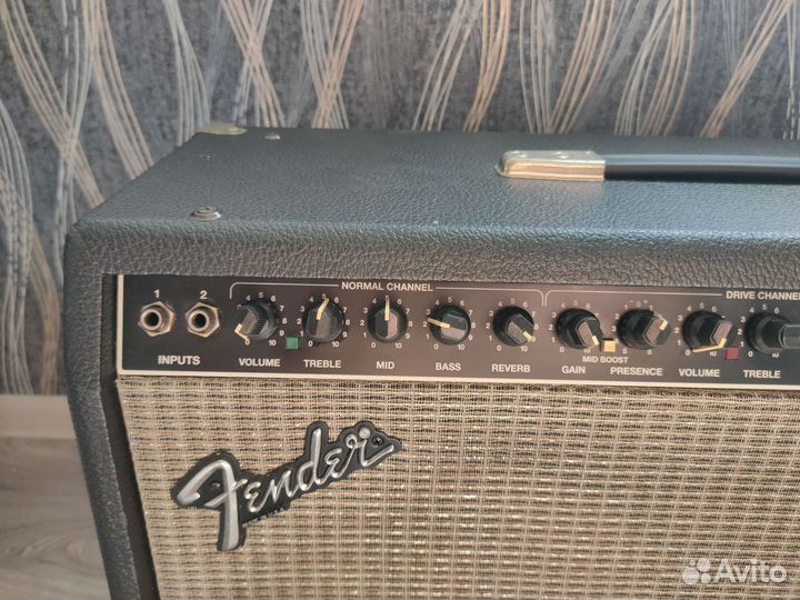 Комбоусилитель Fender Ultra Chorus PR 204 стерео