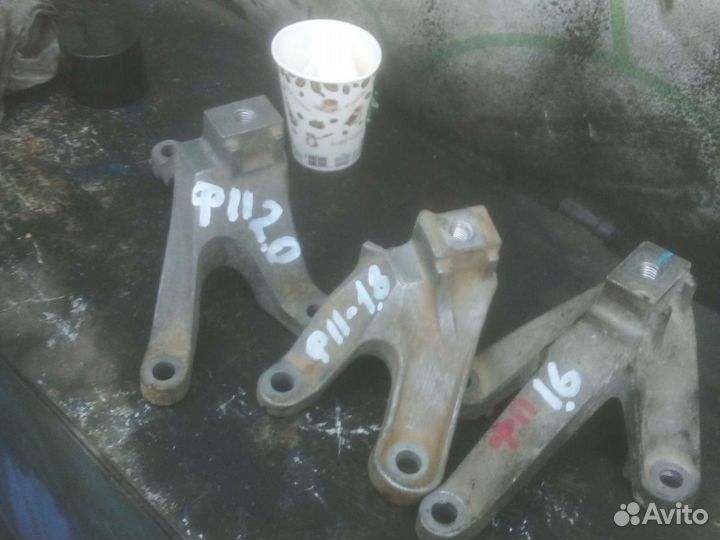 Ford focus 2 крепежи каробки 1.6 1.8 2.0