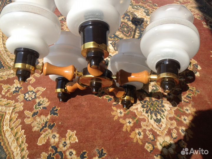 Люстра винтажная с плафонами