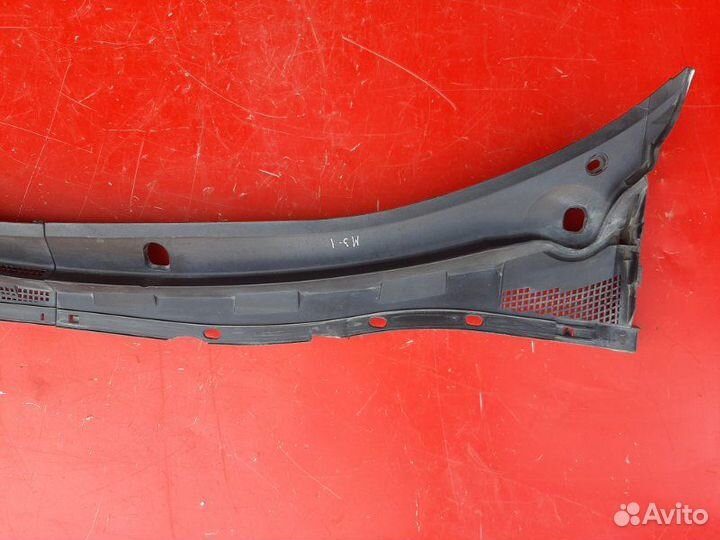 Решетка стеклоочистителя Жабо Mazda 3