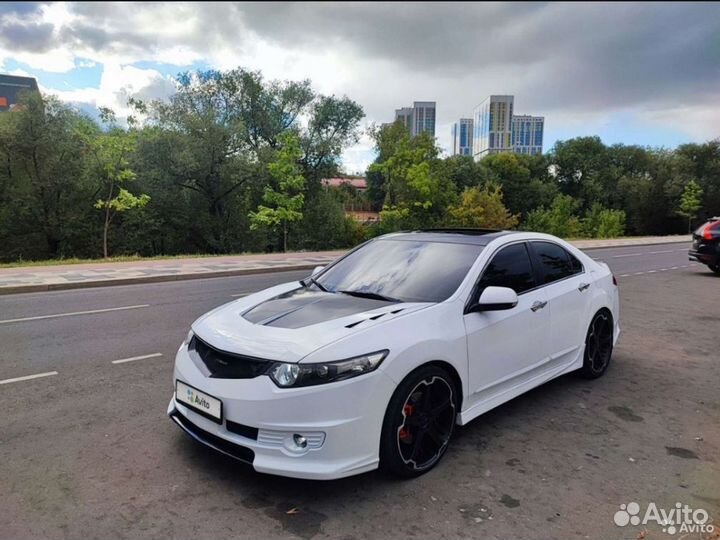 Капот agressive sport Honda Accord 8 (2008-2013)