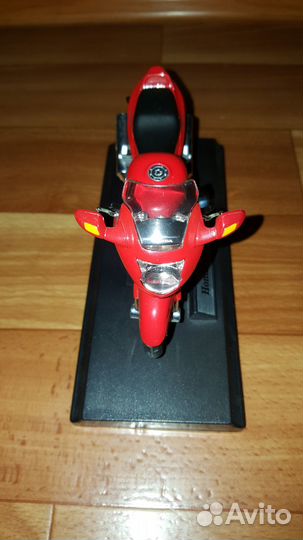 Модель мотоцикла Honda cbr1100xx