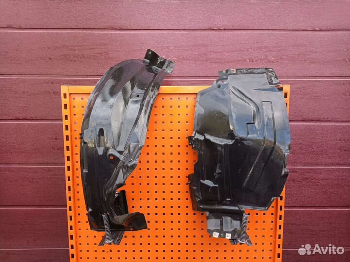 Подкрылок Ниссан Мурано z 50