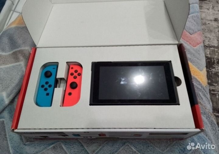 Игровая приставка Nintendo switch