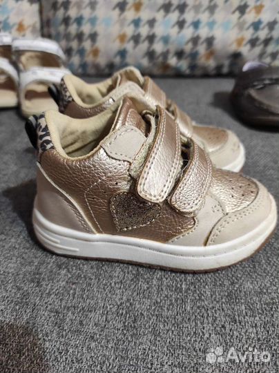 Обувь пакетом