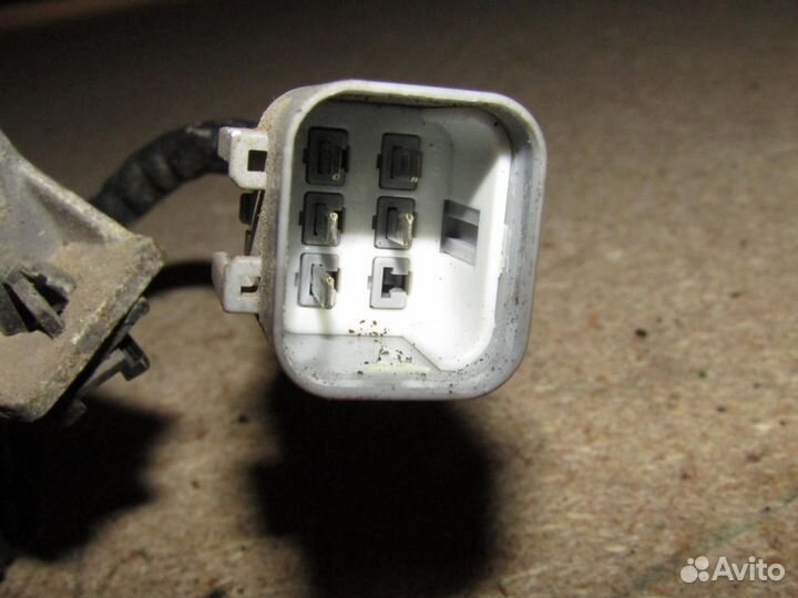 Моторчик стеклоочистителя передний Aveo (T250) 200