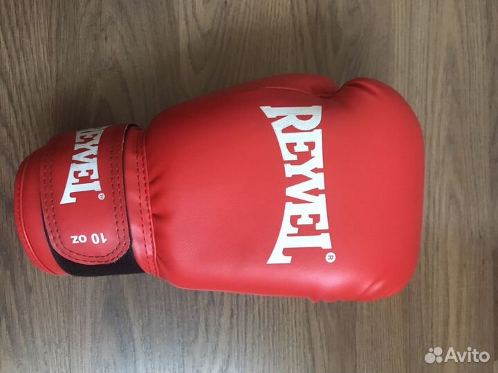 Боксерские перчатки