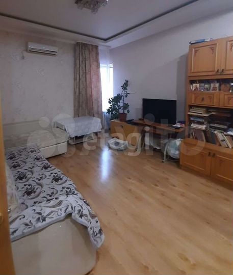2-к. квартира, 55 м², 3/14 эт.