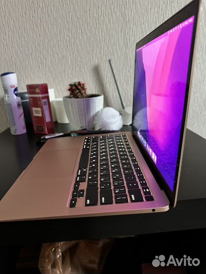 13-inch MacBook Air with Apple M1 chop