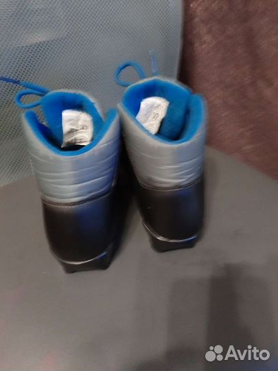 Лыжные ботинки черные, 37 размер