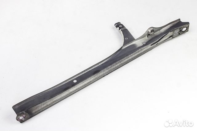 Стойка замка капота Toyota Crown