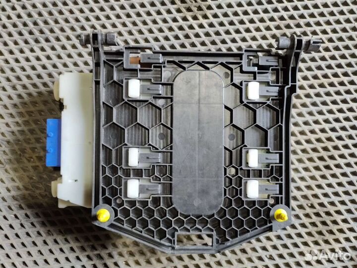 Блок предохранителей Mondeo 4