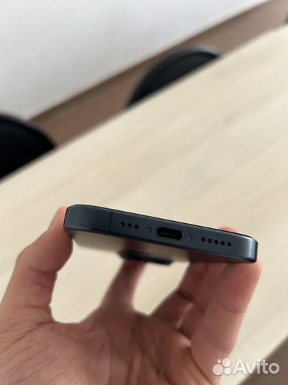 iPhone 15 Pro, 128 ГБ