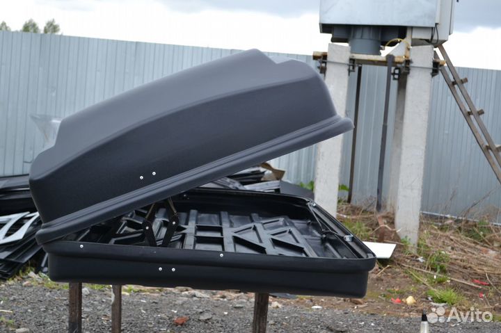 Автобокс на крышу Ветлан 1100 л на Toyota Prius