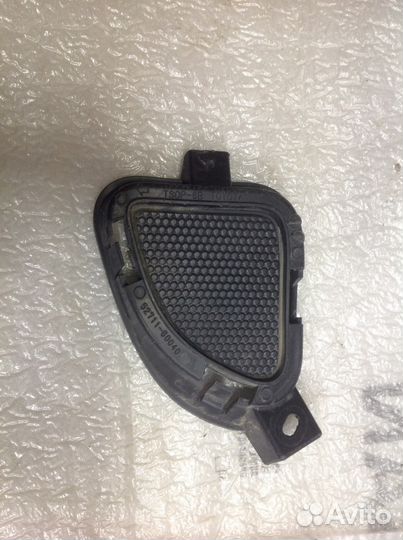 Заглушка переднего бампера RH Lexus LX570 07-11