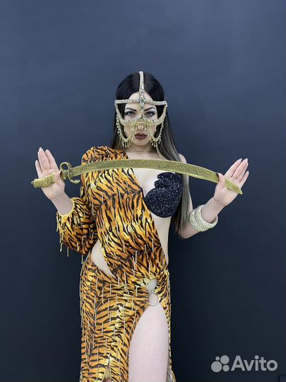 Танцовщица