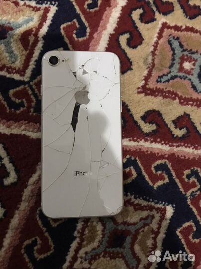 iPhone 8, 64 ГБ