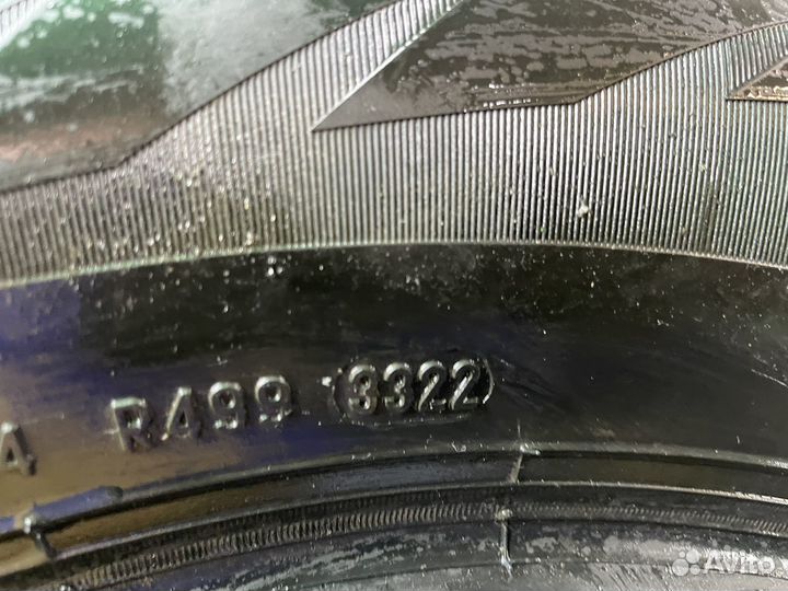 Pirelli Formula Ice 215/60 R16