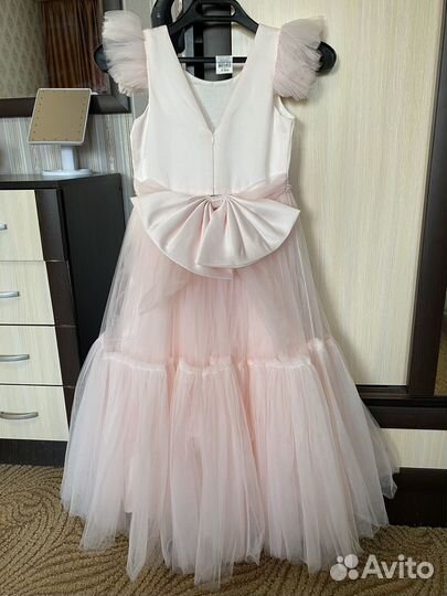 Платье праздничное 134