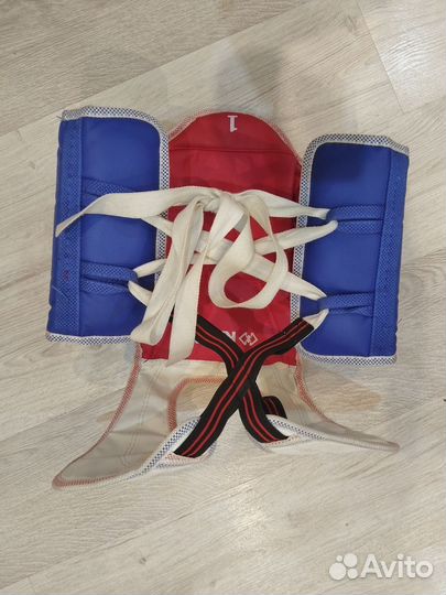 Жилет для тхеквондо