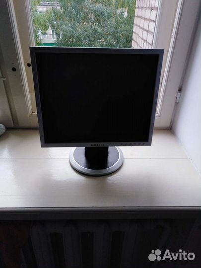 Монитор самсунг