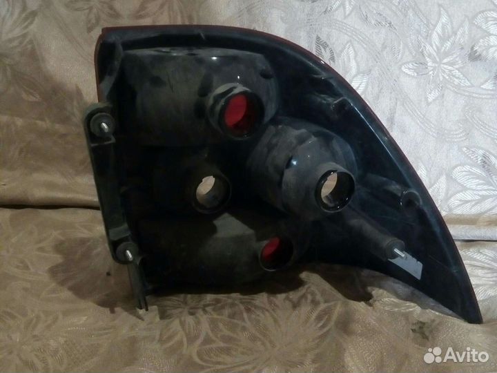 Задний фонарь,приора