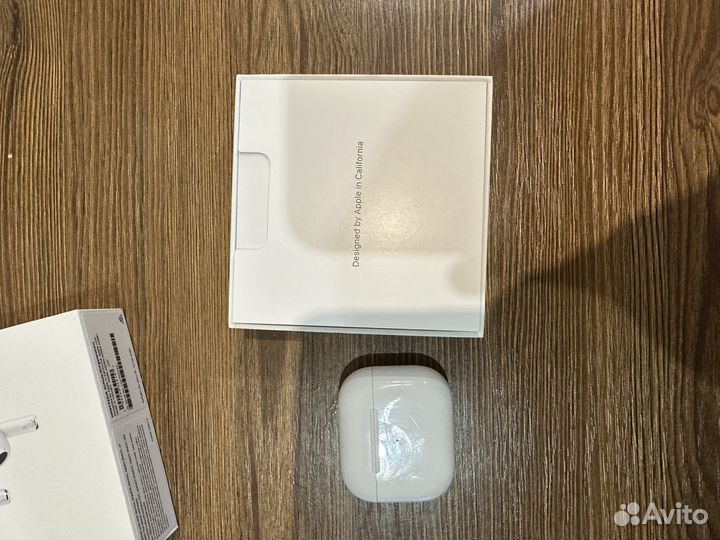 Зарядный кейс для Airpods 3