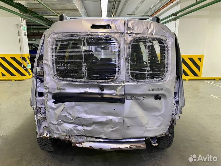 LADA Largus 1.6 МТ, 2015, битый, 109 390 км