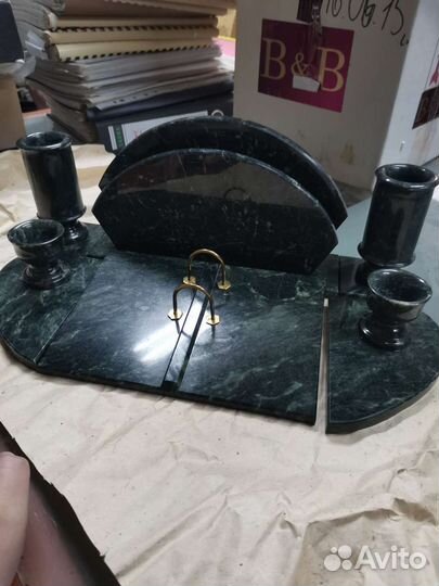 Настольный письменный набор из камня змеевик