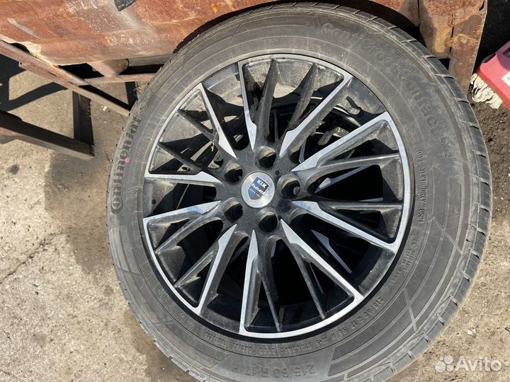 Continental ComfortContact - 5 215/60 R17 96H