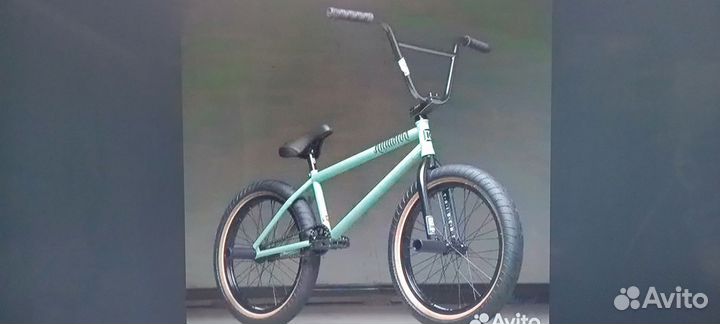 Трюковой велосипед BMX