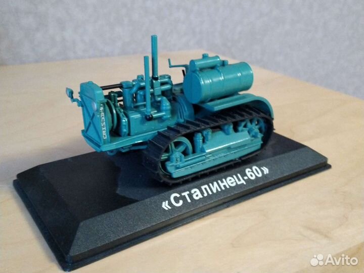 Автомобили и фигурки 1:43