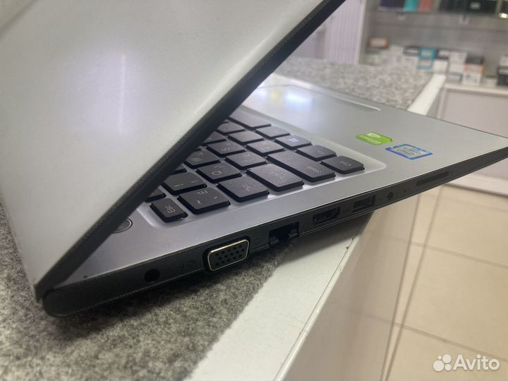 Lenovo IdeaPad 310 (Core i3, 8/240Gb, 920M)