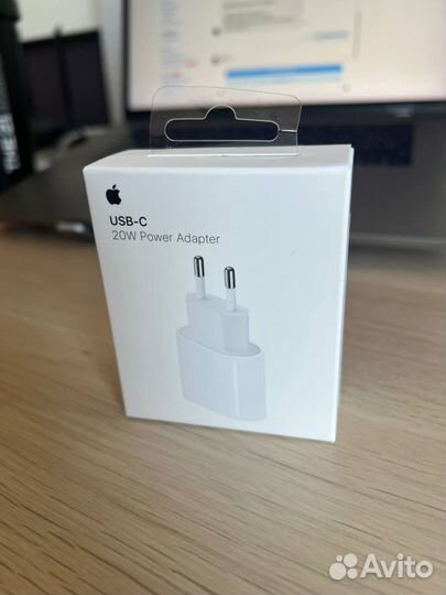 Apple USB-C 20W Power Adapter