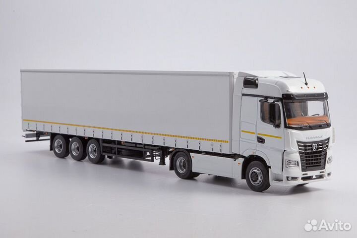 Камаз-54901 с полуприцепом нефаз-93341 1:43 - SSM