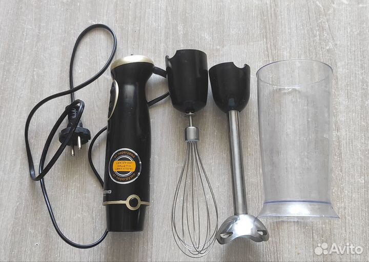 Блендер погружной Redmond RHB 2981