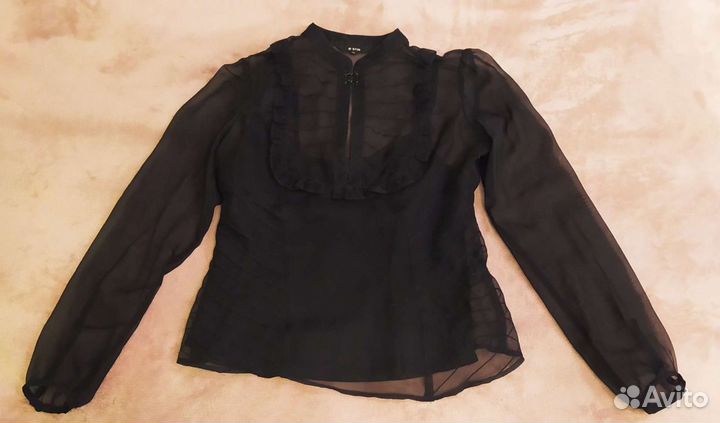 Чёрная блузка