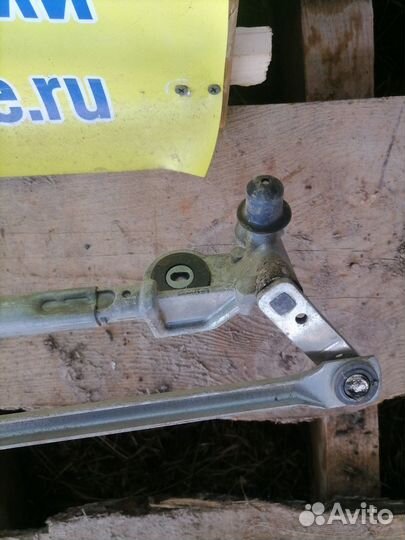 Трапеция стеклоочистителя Opel Zafira B